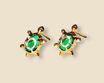 14K Gold Schildkröte Ohrstecker | Minimal & Stilvoll | Hergestellt in Los Angeles | Perfektes Geschenk von Tehrani Jewelry