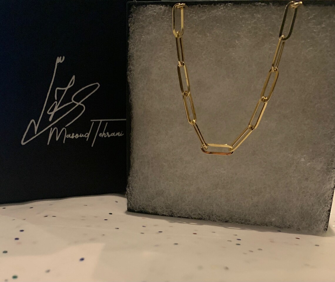 The necklace argumentative essay image