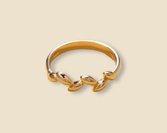 Ring mit Blattrankenmotiv aus 14-karätigem Massivgold, zierlicher Goldring, von der Natur inspirierter Schmuck