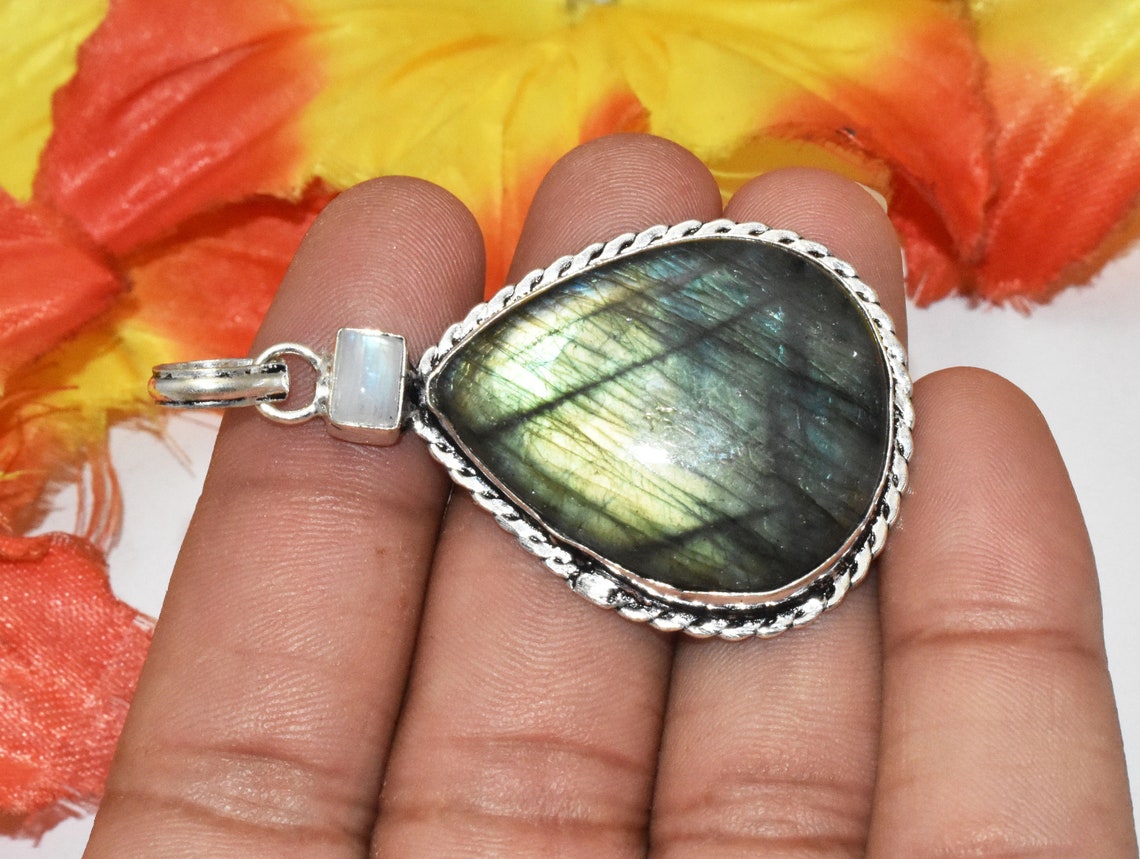 Natural Labradorite Moonstone Pendant / Gemstone Pendant / | Etsy