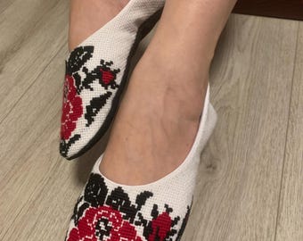 Embroidered Linen Ballet Slippers, Ethnic Ukraine Roses, Lightweight Home Comfort