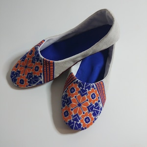 Linen house elegant slippers, ballet slippers hand embroidery, Light weight travel slippers geometric pattern. Ethnic Ukraine.