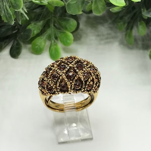 Vintage Avon Ring Size 7.5 Gold Toned With Amber Colored Rhinestones Used