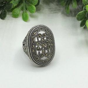 Vintage Ring Size 8.5 Silver Toned Oval Filigree Design With Marcasites Used