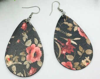 Vintage earring floral teardrop shape leather