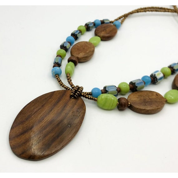 16" Necklace with wooden pendant, blue & green be… - image 1