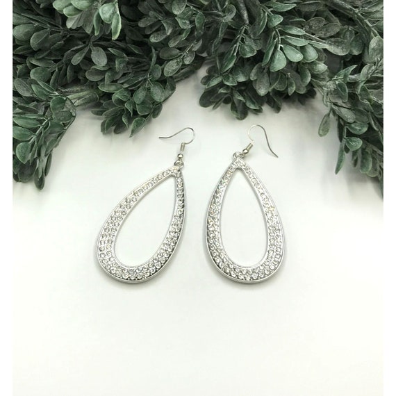 Vintage Earrings teardrop shape hoops silver tone… - image 2