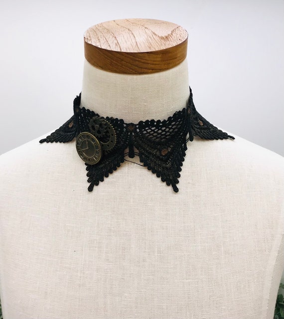 Vintage lace choker necklace with steampunk style - image 5