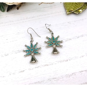 Vintage Earrings Silver Toned Southwest Floral Design With Faux Turquoise