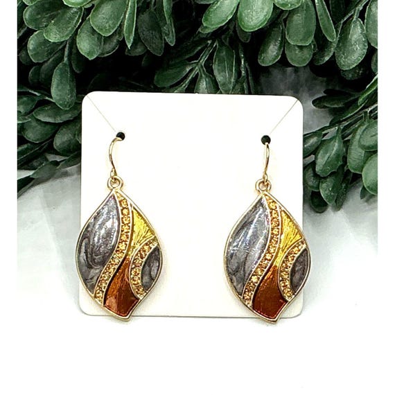 Artisan Leaf Design Two Tone Dangle Earrings With… - image 1