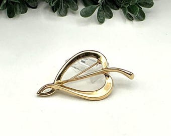 Vintage Gold-Tone Leaf Brooch Pin