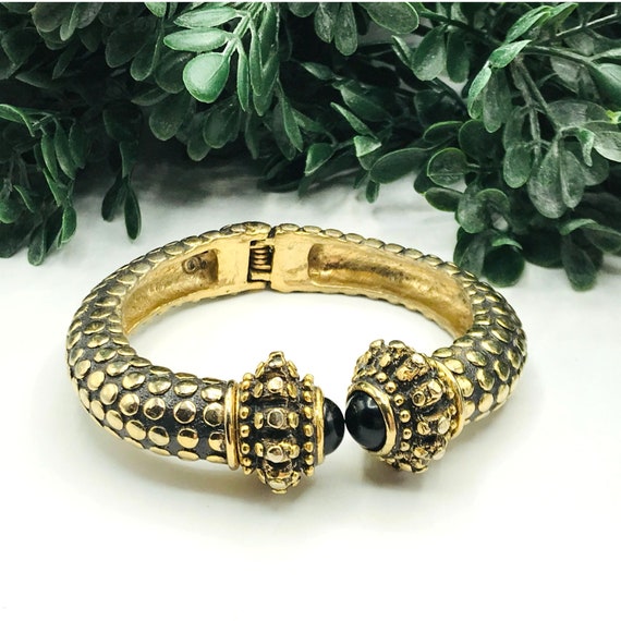 Vintage bracelet, gold textured tone, black beads… - image 2