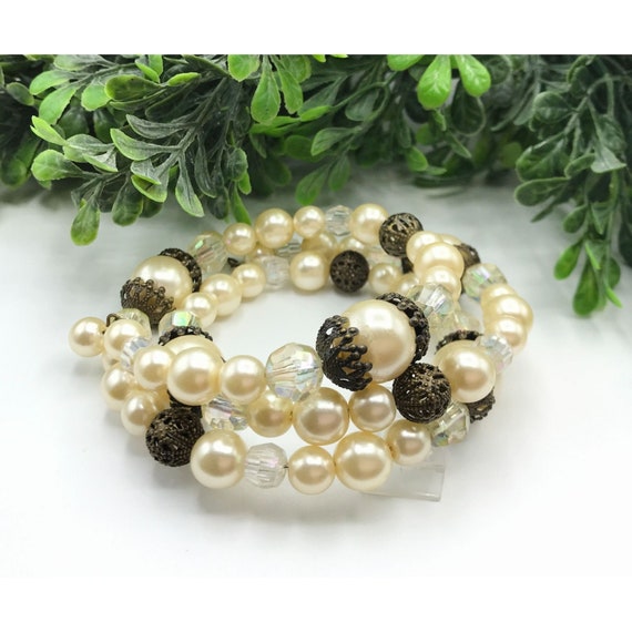 Vintage Wrap bracelet cream faux pearls and brass… - image 1