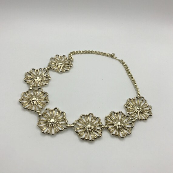 Vintage Necklace gold tone lace floral with rhine… - image 4
