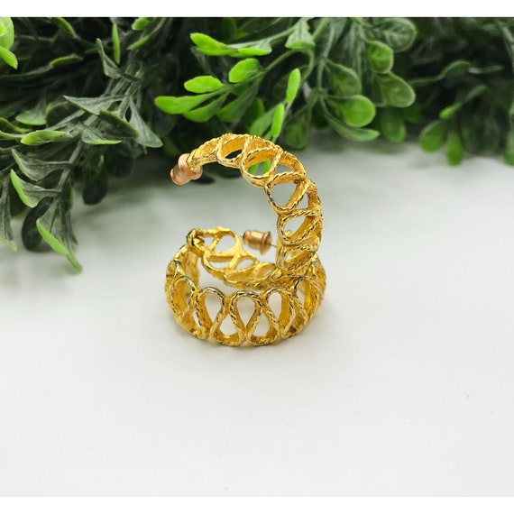 Gold tone textured cut out hooped earrings - image 2