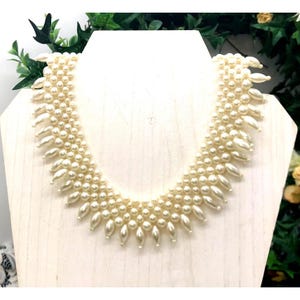 Vintage faux Pearl Cluster choker Necklace With Adjustable Clasp