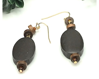 Dangle earrings Wood & Brass Oval Beaded