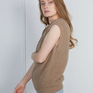 Women Cashmere sweater vest, XS-XL, Vintage style sweater vest, Knit sweater vest for winter, Womens oversized wool vest, Warm sweater image 9