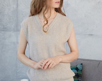 Women Cashmere sweater vest, XS-XL, Vintage style sweater vest, Knit sweater vest for winter, Womens oversized wool vest, Warm sweater