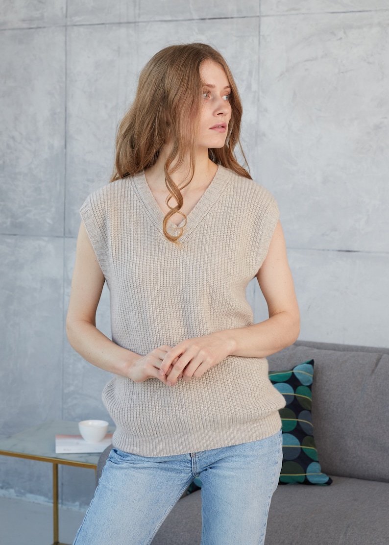 Women Cashmere sweater vest, XS-XL, Vintage style sweater vest, Knit sweater vest for winter, Womens oversized wool vest, Warm sweater Light Beige