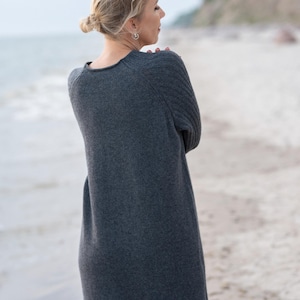 Kaschmir Maxikleid für Frauen, L / XL Wollstrickkleid, Damenpullover Kleid, Winter Maxikleid, Strickkleid, Plus Size Kleid für den Herbst