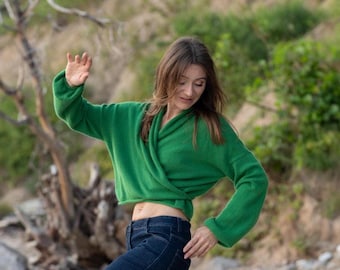 Cashmere Silk Cropped Cardigan: Women's Knit Sweater with Belt