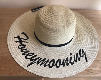 Honeymoon Personalised Hat Wedding Bride Summer Straw Beach Wide Brim Crushable Hen Party honeymoon Bridesmaid Party - TRACKED DELIVERY
