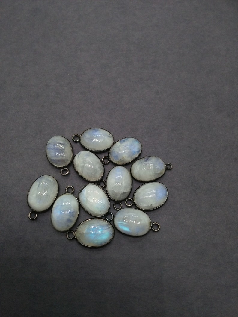 Size 18mm x 11mm GMPC127 5-Pcs Natural White Moonstone Bezel Connectors Silver Coated Single Bail Oval Shape Moonstone Pendant Charm