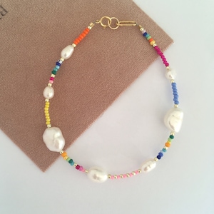 Dainty colorful pearls and beads anklet