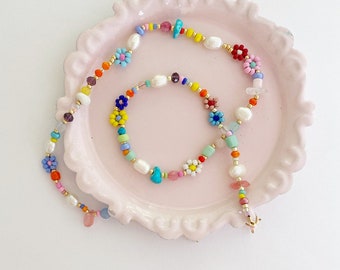Beaded daisy flower necklace/flower pearl bead necklace/pearl flower necklace/daisy flower necklace/dainty flower necklace/anyanord