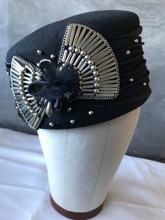 Not your mother's pillbox hat!