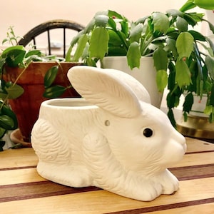 Ceramic bunny rabbit hanging planter pot vase 5&quot;