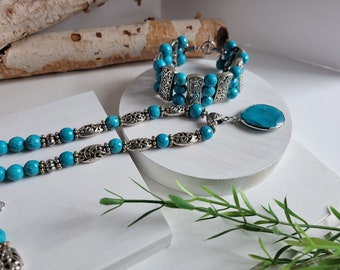 Turquoise Beaded Jewelry Set - Bracelet & Dangle Earrings Included/Turquoise/Beaded/Turquoise Bracelet/Turquoise Earrings