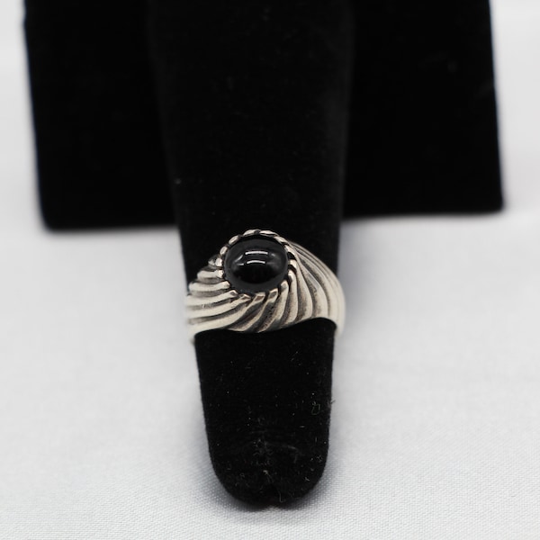 Sarah Coventry Vintage Ring - Togetherness - 1972 - Vintage Jewelry - Sterling Silver with Black Onyx