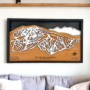 Station de ski SilverStar, Colombie-Britannique - décoration de ski, carte des pistes de ski en bois, art des pistes de ski, plan de la station de ski en couches 3D, déco maison de ski, déco snowboard