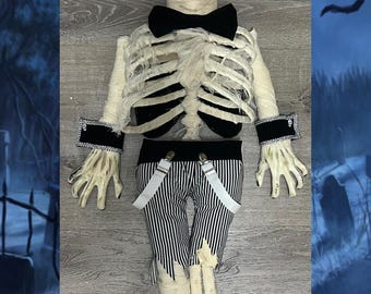 James Ebaulm mummy Skelly wreath attachment