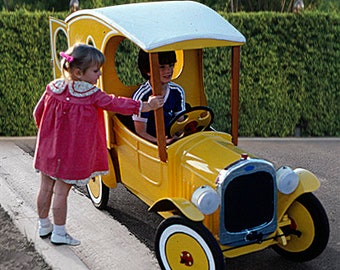 Planos de un coche de pedales de reparto modelo A: estilo vintage (descarga digital)