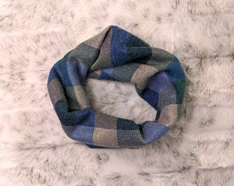 Handmade Plaid Wool Pet Scarf: Upcycled Twisty Design