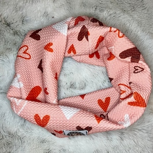 Hearts Pet Scarf: Handmade Twisty Cat or Dog Accessory