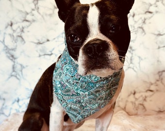 Vintage Green Quilted Dog Bandana, Cat Bandana, Unique Custom Elastic Design, Handmade Critter Harmony Reclaimed, Reversed Fashion Accessory