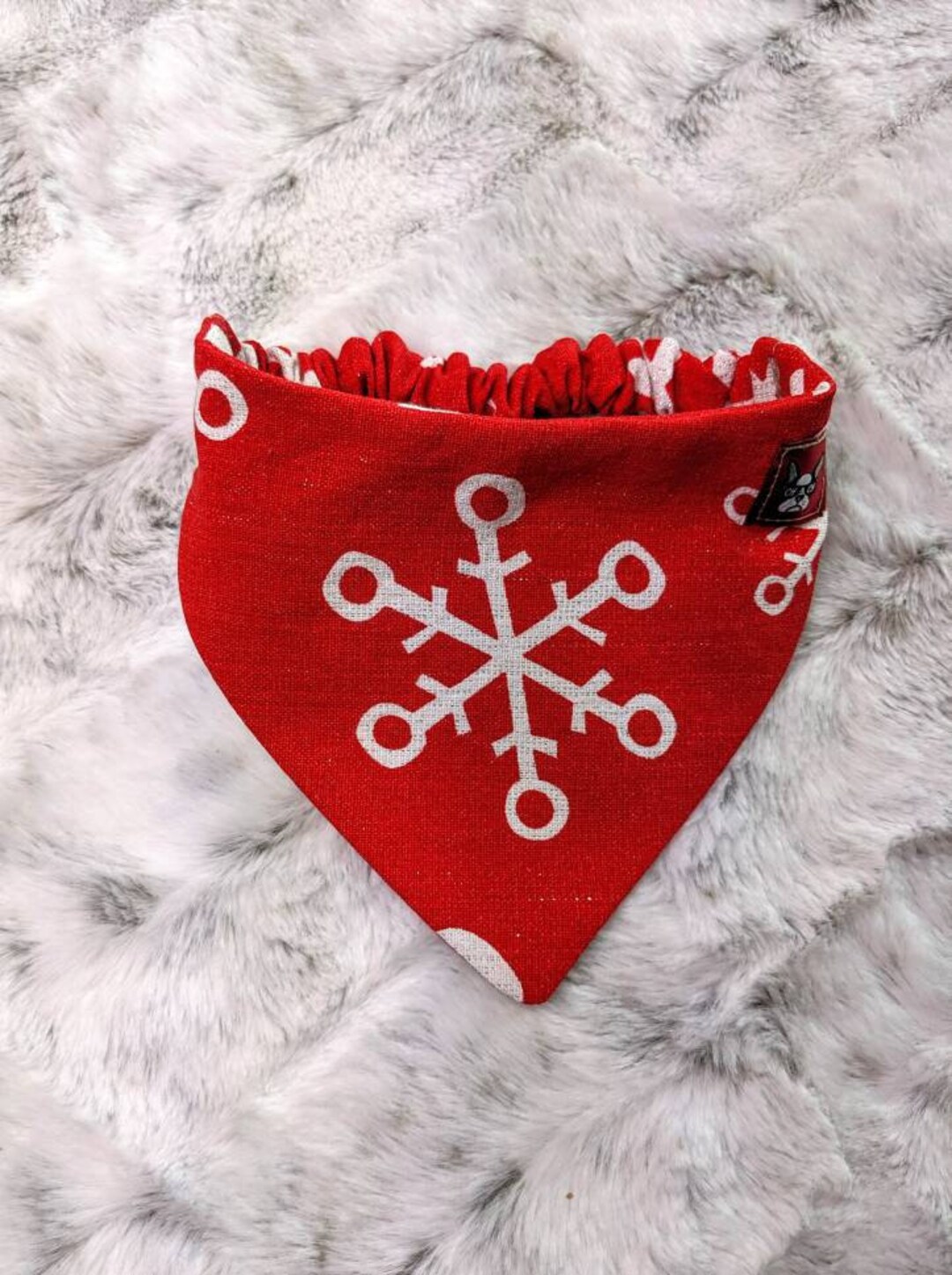 クリスマスペットバンダナ：レッドスノーフレーク スクランチダナ