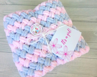 Pink and grey newborn knitted blanket Chunky Plaid Blanket for a crib stroller Blanket for newborn Mom-to-be gift Baby shower present