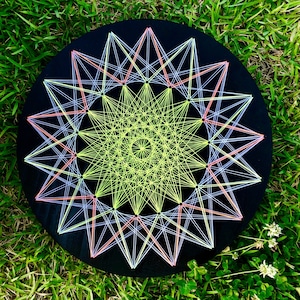UV String art Psychedelic Mandala,30x30cm/11.8 inches Handmade Wall Art,3D,Black light,Home decor,Wall hanging,Yoga art,thread &nails