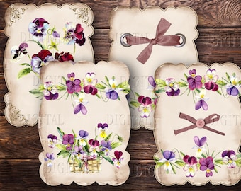 Puede incluir: Cuatro etiquetas imprimibles de estilo vintage con un diseño floral con pensamientos morados y blancos. Las etiquetas tienen un borde festoneado y están decoradas con una cinta marrón y un botón.