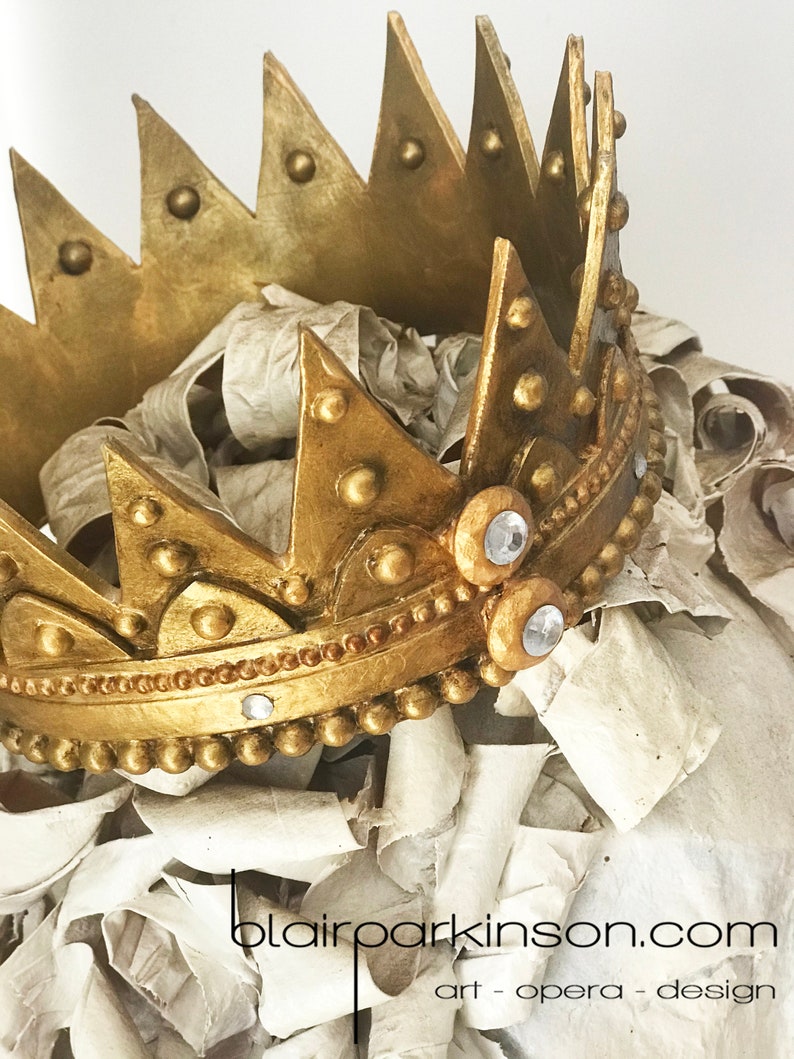 Regal Crown image 1