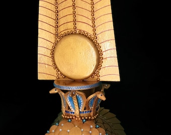 古代エジプトのネフェルタリ女王の頭飾り、クレオパトラ、二重の羽根の