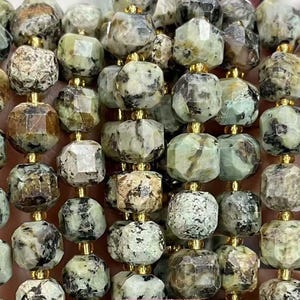 Contas de turquesa africana de cubo natural de 8 mm, contas quadradas de turquesa africana facetadas, contas de turquesa africana, 15 polegadas por fio