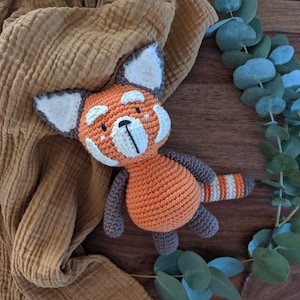 Lisou el panda rojo gordito - patrón de crochet