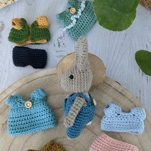 Crochet pattern : Toddler bunny wardrobe The Cottontail Family image 2
