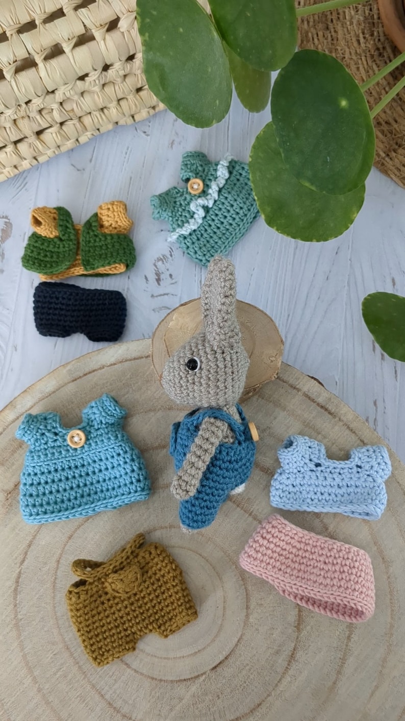 Crochet pattern : Toddler bunny wardrobe The Cottontail Family image 2